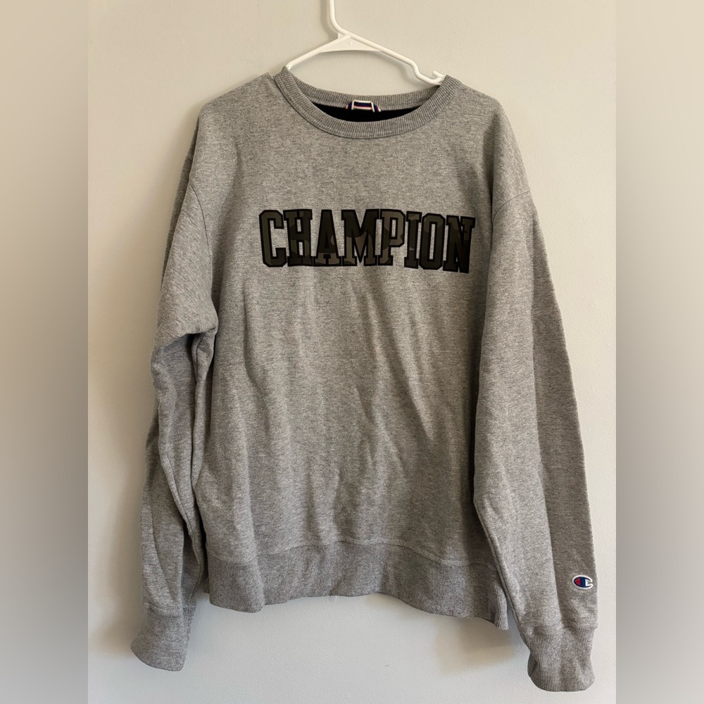 Champion crew neck- grey and camo